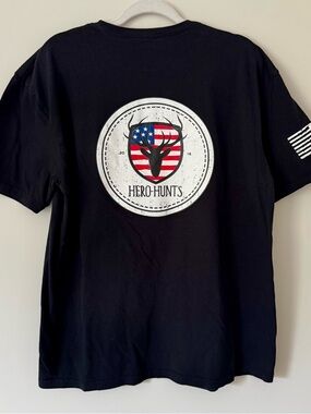Hero Hunts Graphic T-Shirt Outdoor Hunting Tee, Black – Size L/XL